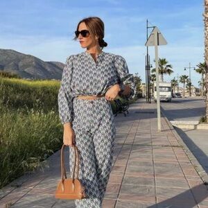 ZARA (SET OF TOPSPANTS) COTTON PRINTED TOP AND PANTS Size XS NWOT